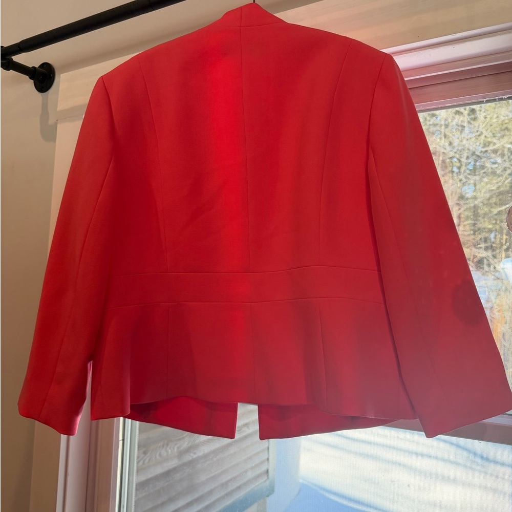Evan Picone Women's Vibrant Red Blazer - Picture 2 of 3